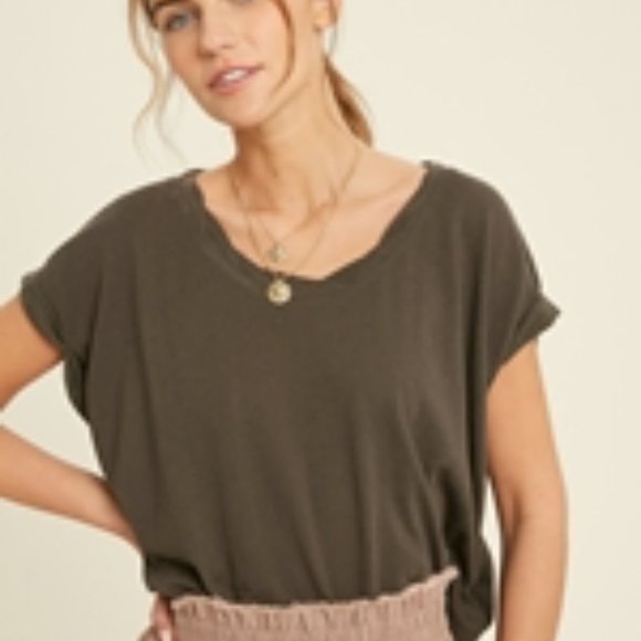 Scoop neck top with twisted band at neck - Picture 2 of 5